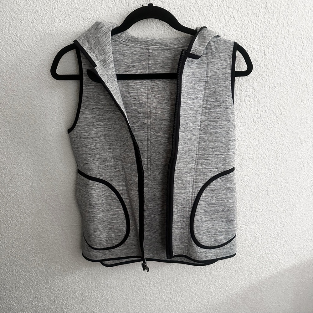 Lululemon Gray Sleeveless Hoodie Vest size 4